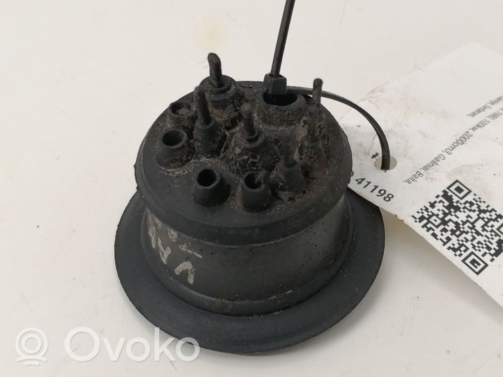 Mercedes-Benz E W123 Altra parte del vano motore 1239971181