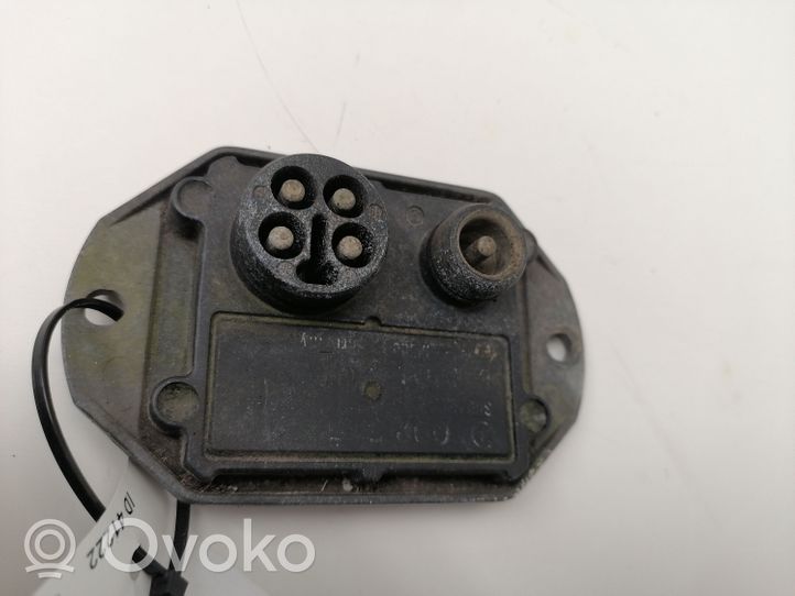 Mercedes-Benz E W123 Amplificatore centralina di accensione 0025451832