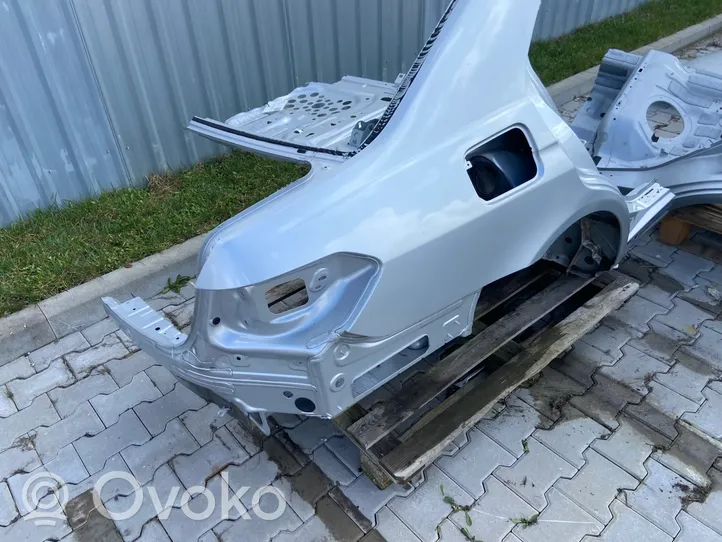 Mercedes-Benz E W212 Ćwiartka tylna 