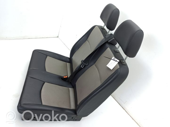 Mercedes-Benz Vito Viano W639 Fotel przedni podwójny / Kanapa A0009110537