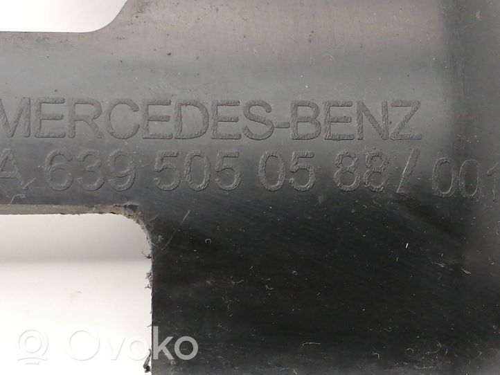Mercedes-Benz Vito Viano W639 Pannello di supporto del radiatore (usato) A6395050588