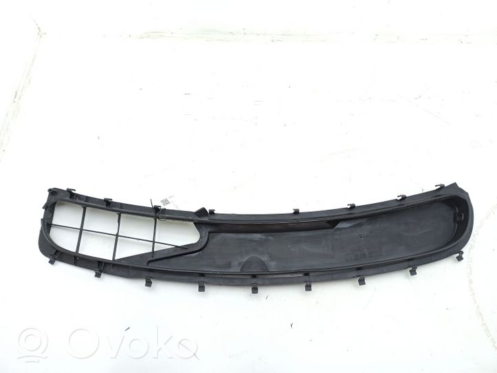 Mercedes-Benz S W220 Wiper trim 2208800105