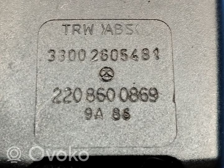 Mercedes-Benz S W220 Keskipaikan turvavyön solki (takaistuin) 2208600869