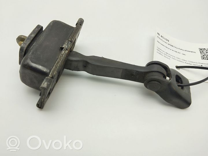 Mercedes-Benz A W168 Türfangband Türfeststeller Türstopper vorne A1687200116