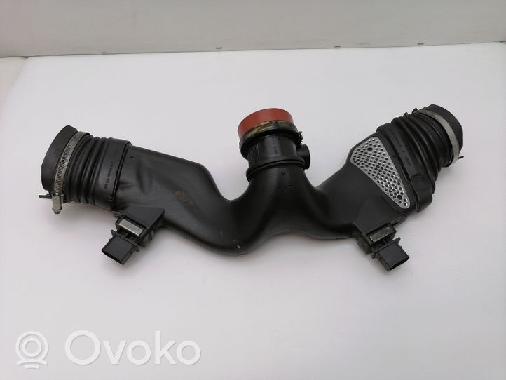 Mercedes-Benz C W203 Turboahtimen ilmanoton letku A6420943497