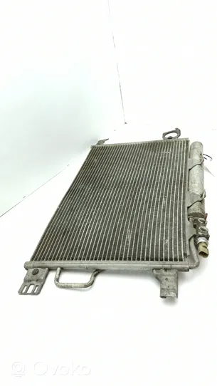 Mercedes-Benz C W203 Radiateur condenseur de climatisation A2035000854