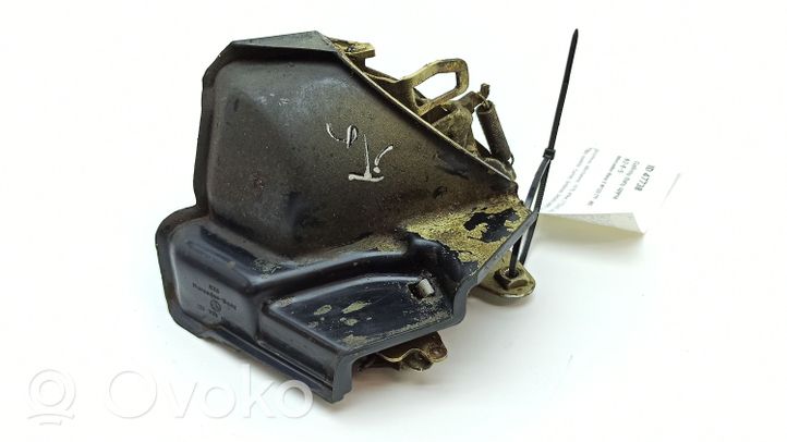 Mercedes-Benz E W123 Rear door lock 1237330108