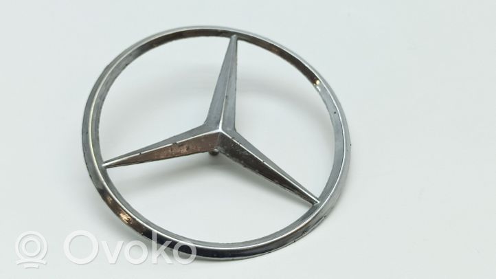 Mercedes-Benz E W123 Emblemat / Znaczek tylny / Litery modelu 