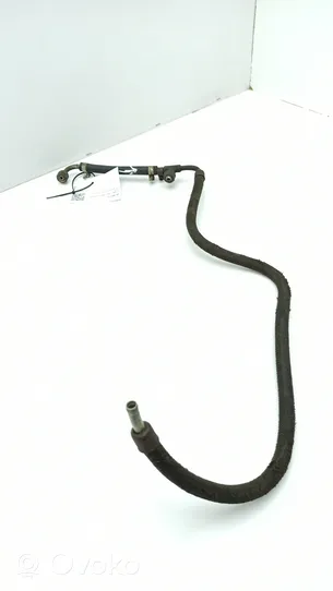 Mercedes-Benz 250 280 C CE W114 Fuel main line pipe 