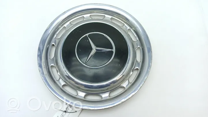 Mercedes-Benz 250 280 C CE W114 Originalus R 14 rato gaubtas (-ai) 