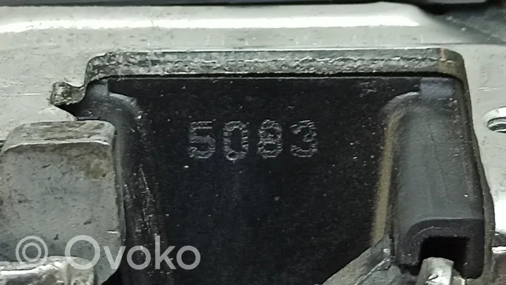 Mercedes-Benz C W203 Rear door lock 2037300335