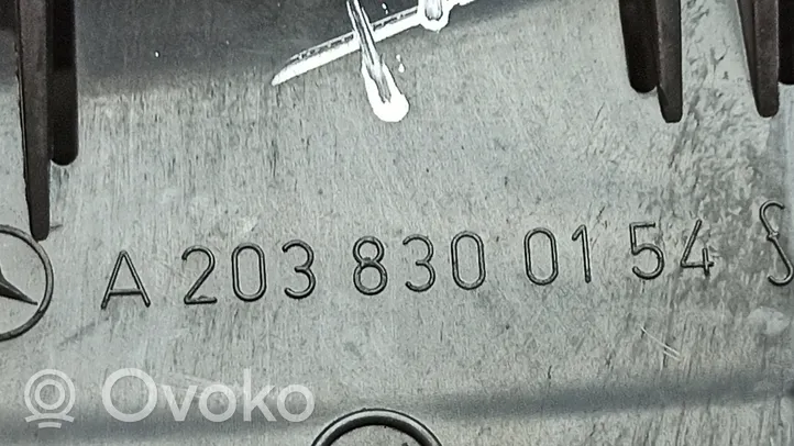 Mercedes-Benz C W203 Šoninės oro grotelės A2038300154