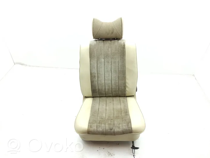 Mercedes-Benz COMPAKT W115 Asiento delantero del pasajero 