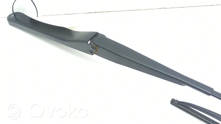 BMW Z4 E85 E86 Front wiper blade arm 7011764