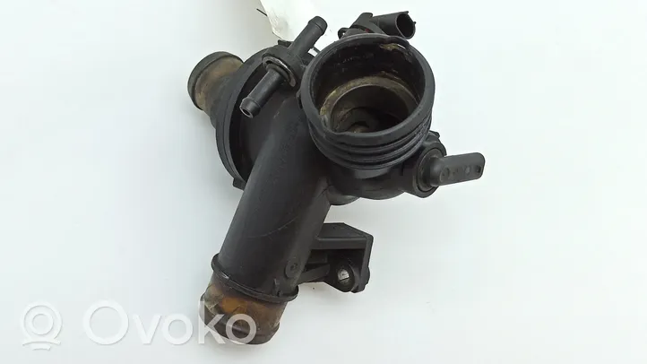 Mercedes-Benz E W212 Termostaatin kotelo A6512000615