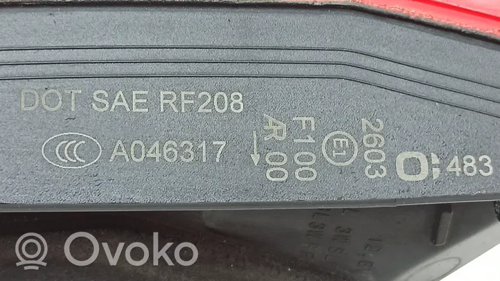 Mercedes-Benz E W212 Takaluukun takavalot A2128200864