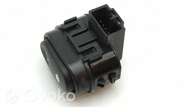 Jaguar XJ X308 Electric window control switch LNC6389AA