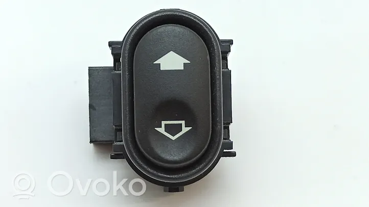 Jaguar XJ X308 Electric window control switch LNC6389AA