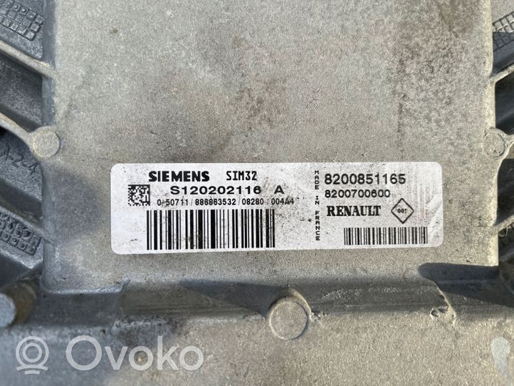 Renault Clio III Calculateur moteur ECU 8200851165