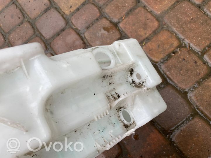 Volkswagen Caddy Windshield washer fluid reservoir/tank 2K5955453B