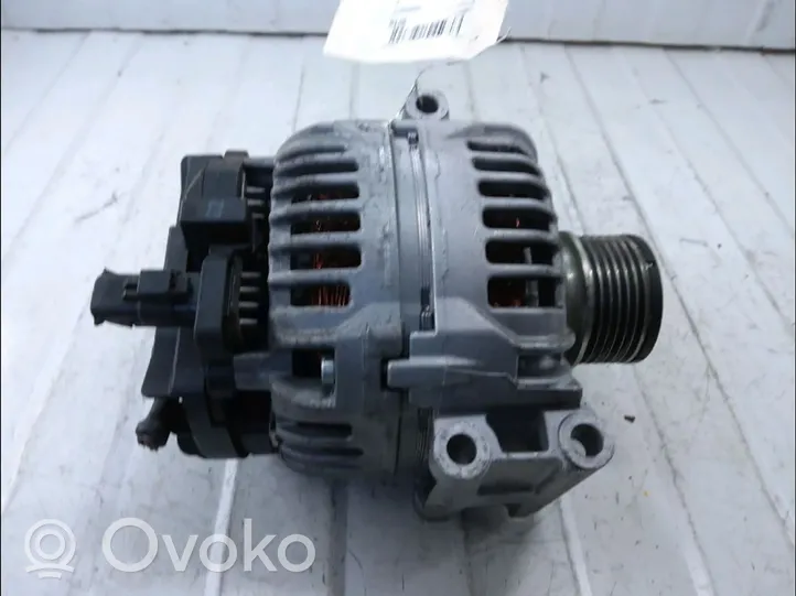 Renault Laguna I Generatore/alternatore 