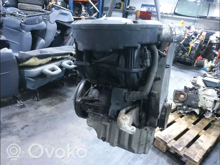 Volkswagen Golf III Silnik / Komplet 