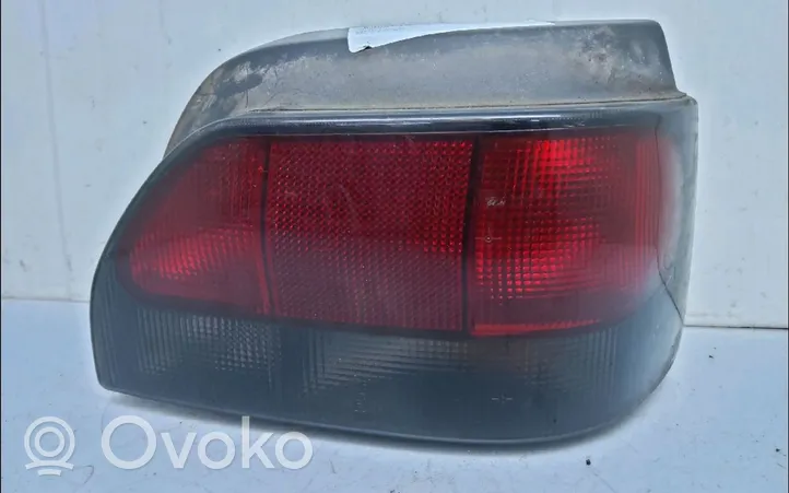 Renault Clio I Lampa tylna 7701039013