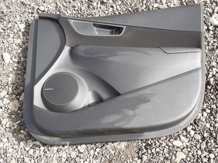 Hyundai Kona I Rivestimento del pannello della portiera anteriore 82361J9000