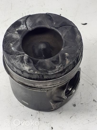 Volvo V60 Piston 