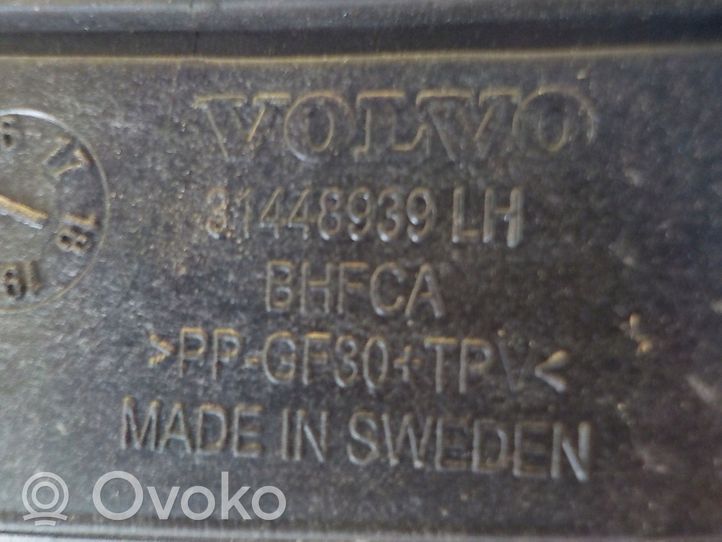 Volvo XC40 Rivestimento parabrezza 31448939