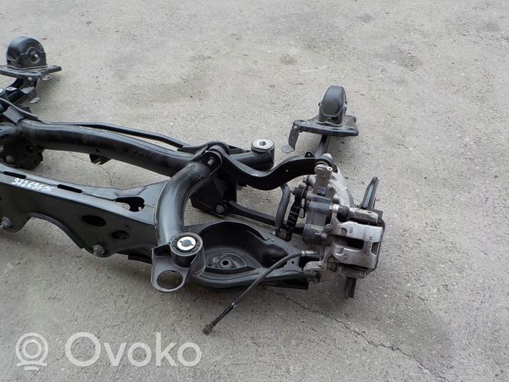 Volvo XC40 Set del kit di montaggio della sospensione posteriore 32269606