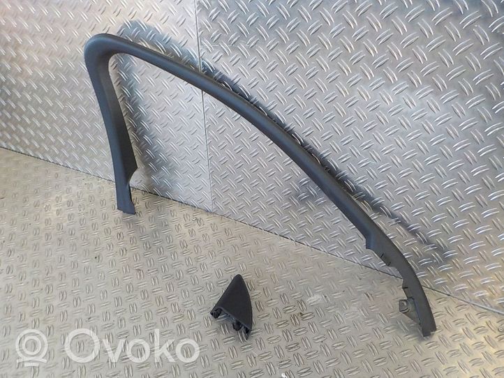 Mercedes-Benz C W205 Moulure de vitre de la porte avant A2057270171