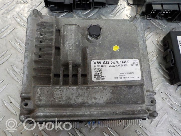 Man TGE 1gen Kit centralina motore ECU e serratura 04L907445C