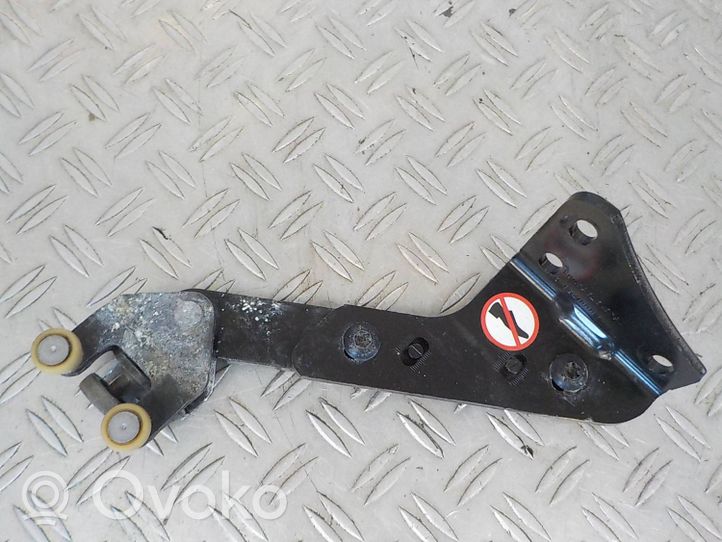 Toyota Proace Guida/cerniera inferiore del rullo del portellone scorrevole 