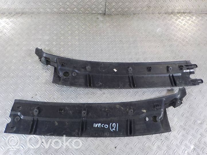 Iveco Daily 4th gen Wiper trim 504022283