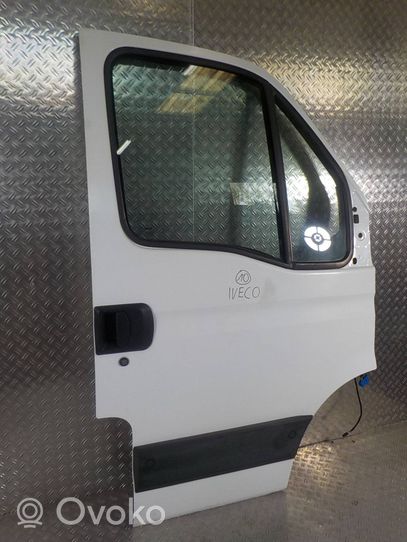 Iveco Daily 5th gen Porte avant 