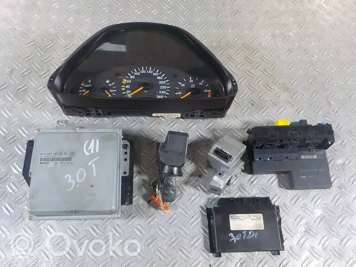 Mercedes-Benz E W210 Sterownik / Moduł ECU A0255455532