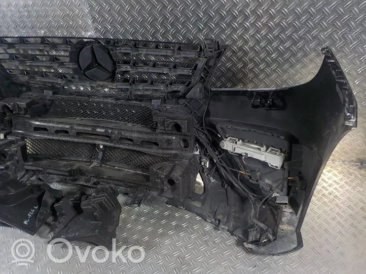 Mercedes-Benz ML AMG W166 Etupuskuri A1668808140