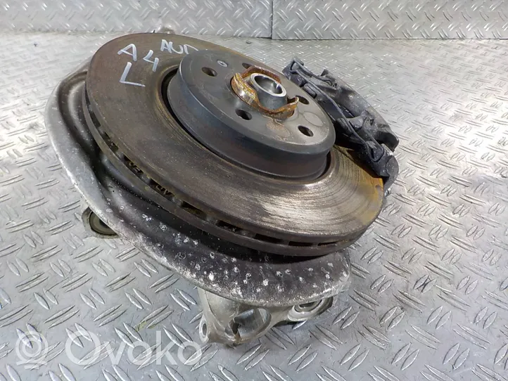 Audi A4 S4 B9 8W Etupyörän navan laakerikokoonpano 8W0407559