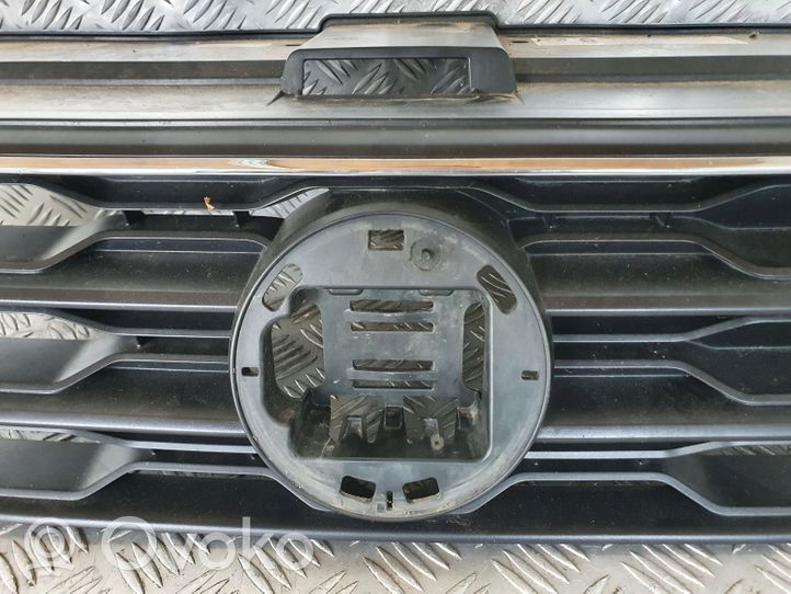 Volkswagen T-Roc Etupuskurin ylempi jäähdytinsäleikkö 2GA853651E