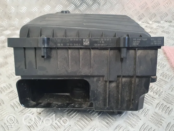 Volkswagen Golf VII Oro filtro dėžė 5Q0129620B
