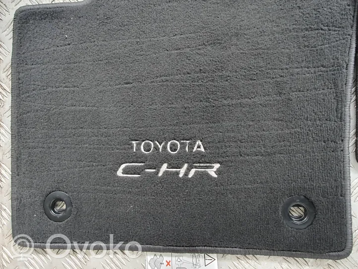 Toyota C-HR Set di tappetini per auto PW21010015