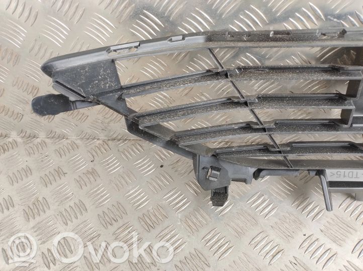 622548476R Renault Megane IV Unteres Gitter dreiteilig vorne 