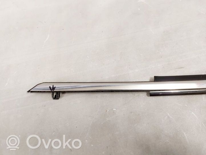 Mazda 6 Rail de pare-brise de porte avant 