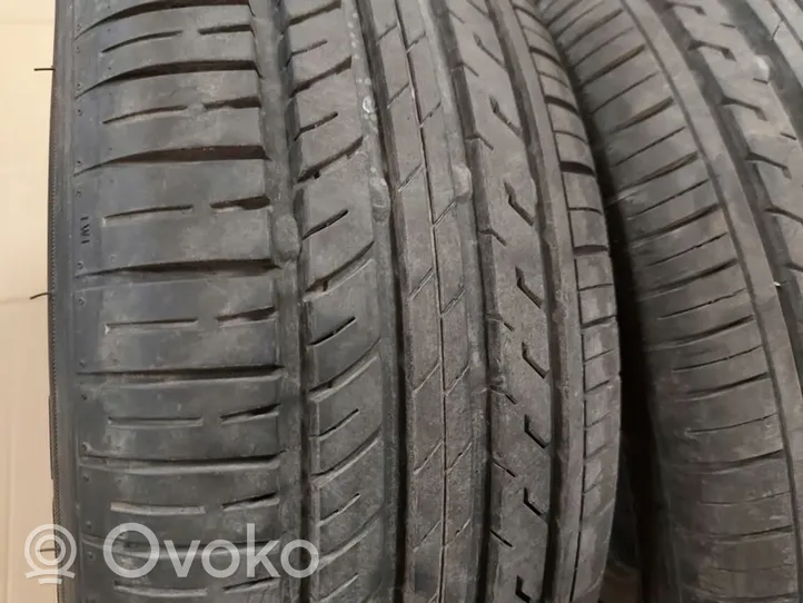 Opel Zafira C R17 summer tire 