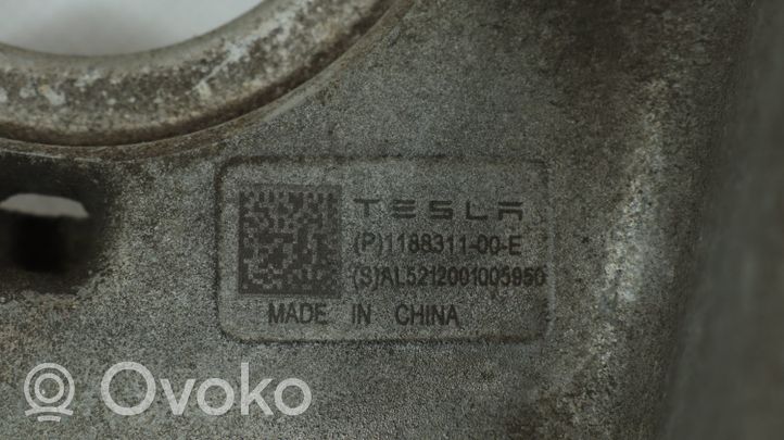 Tesla Model Y Fuso a snodo con mozzo ruota anteriore 118831100E