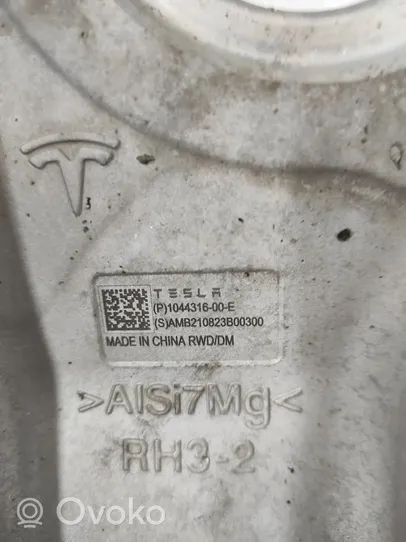 Tesla Model 3 Achsschenkel vorne 104431600E