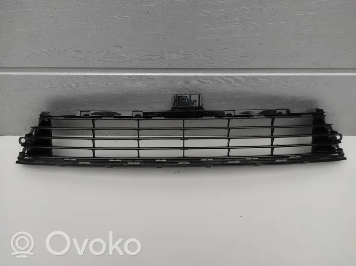 Toyota Auris E180 Grille inférieure de pare-chocs avant 5311202670