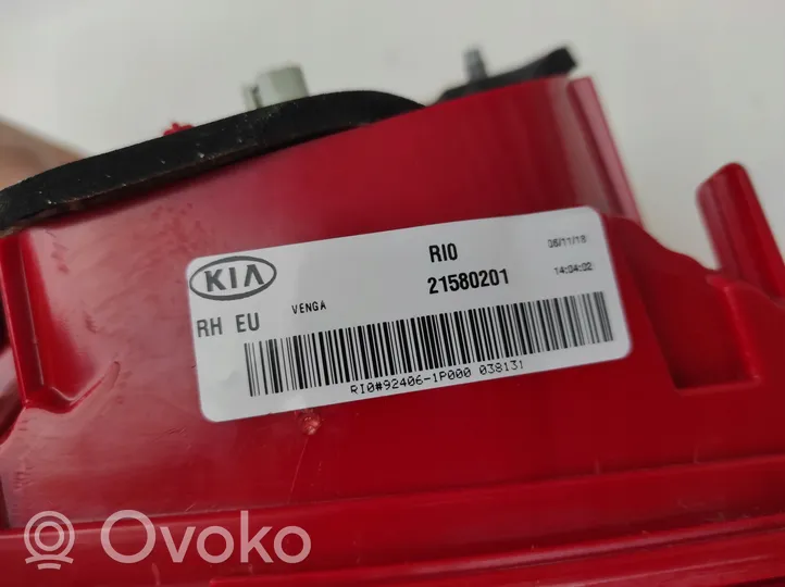 KIA Venga Galinis žibintas dangtyje 924061P000