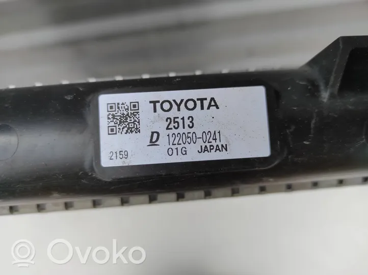 Toyota RAV 4 (XA50) Jäähdyttimen lauhdutin 122050-0241